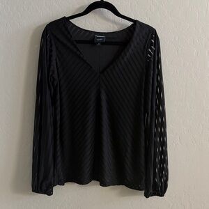 Daytrip Black V-Neck Sheer Stripe Long-Sleeve Blouse size small